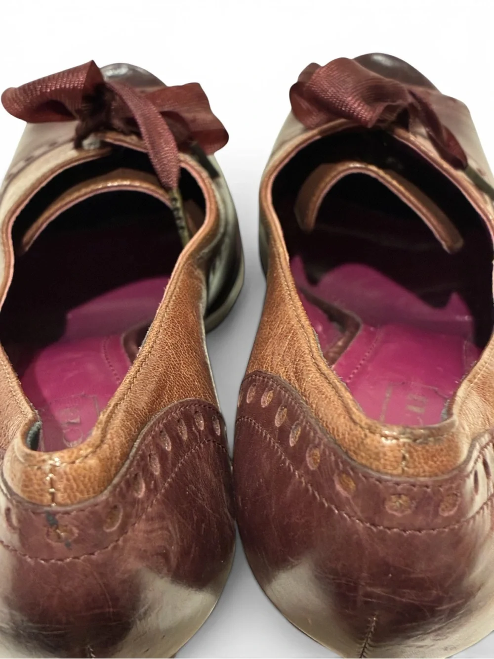 Vintage Coach Claudine leather peep toe lace front spectator heels. 7.5